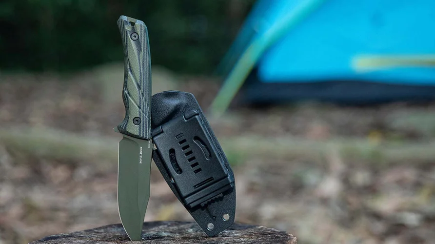 What is a Fixed-blade Knife? Definition Explained of 2023