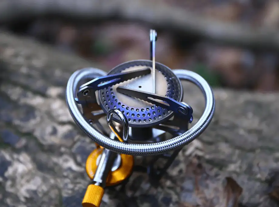 How to Choose and Use A Backpacking Stove