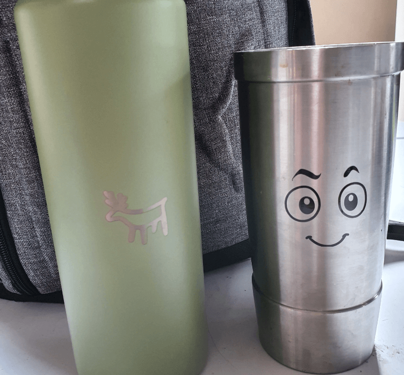 This picture shows can show the insulation cup and vacuum cup.